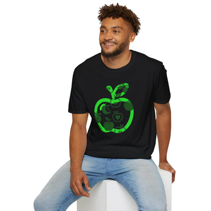 Green Apple Graphic T-Shirt — Retro Apple Pattern Tee