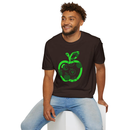 Green Apple Graphic T-Shirt — Retro Apple Pattern Tee