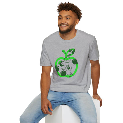 Green Apple Graphic T-Shirt — Retro Apple Pattern Tee