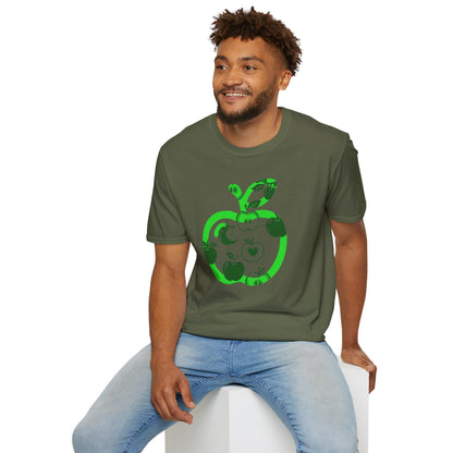 Green Apple Graphic T-Shirt — Retro Apple Pattern Tee